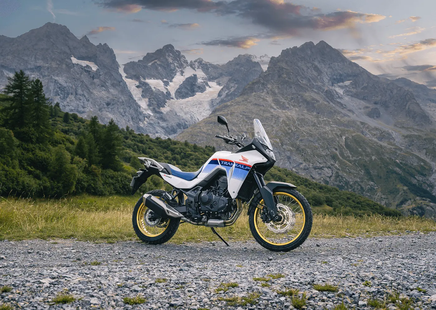 2025 Honda XL750 Transalp launched in India at ₹10.99 lakh with rugged design and 755cc engine.