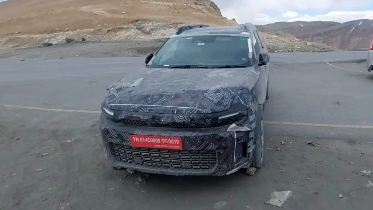 Renault's Upcoming 7‑Seater SUV Spotted Testing in India: Is This the Next‑Gen Duster?